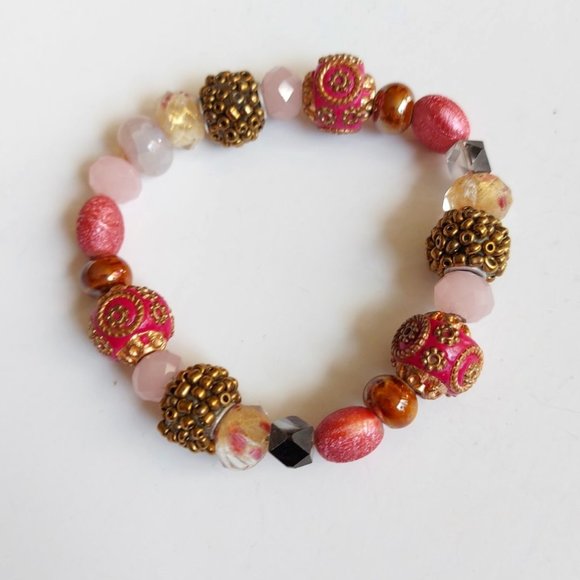 Pretty Pink and Gold Beaded Bracelet - Picture 1 of 7